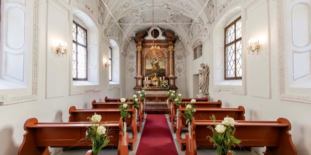 Destination-Wedding - Salzburg - Unsere barocke Kapelle ist für christliche und nicht-christliche Trauungen frei gegeben und bietet Platz für 40 Personen - ARCOTEL Castellani Salzburg