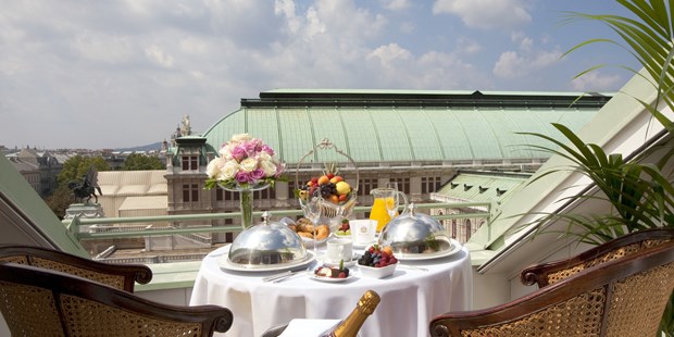 Destination-Wedding - Donauraum - Champagner-Frühstück über den Dächern Wiens  - Hotel Bristol Vienna