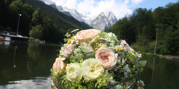 Destination-Wedding - Oberbayern - Hochzeit am See in den Bergen von Garmisch-Partenkirchen - Riessersee Hotel Garmisch-Partenkirchen