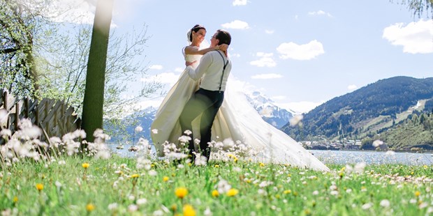 Destination-Wedding - Exklusivität - Romantische Fotos am Zeller See - Schloss Prielau Hotel & Restaurants