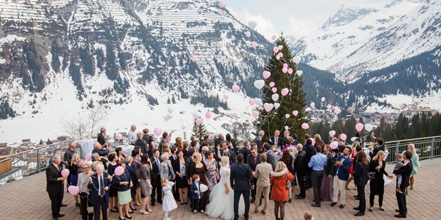Destination-Wedding - Österreich - Einzigartige Fotos entstehen bei tollem Pa - Hotel Sonnenburg