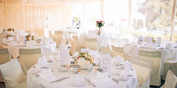 Destination-Wedding - Preisniveau Hochzeitsfeier: €€ - Romantic table Setting @ Miralago - Hotel SCHLOSSVILLA MIRALAGO - die wundervolle, einzigartige Location direkt am Wörthersee - 