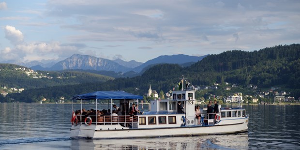 Destination-Wedding - Österreich - Mit dem Boot nach Maria Wörth - Hotel SCHLOSSVILLA MIRALAGO - die wundervolle, einzigartige Location direkt am Wörthersee - 