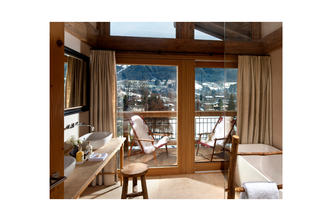 Hochzeitslocation: Atemberaubendes Panorama der umliegenden Bergwelt - Hotel Kitzhof Mountain Design Resort****s